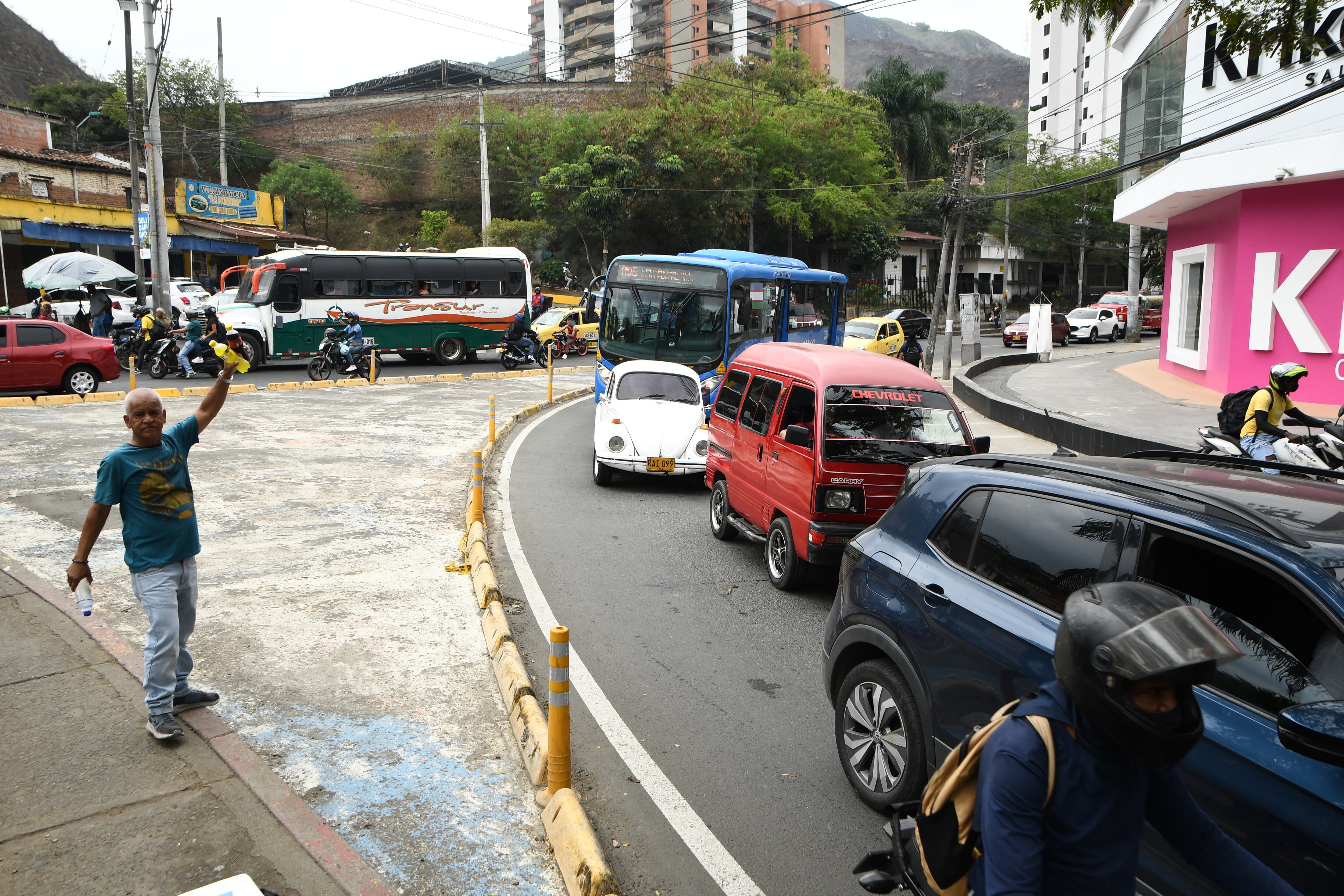 Bloqueos por paro camionero, bloqueo en la portada al mar.