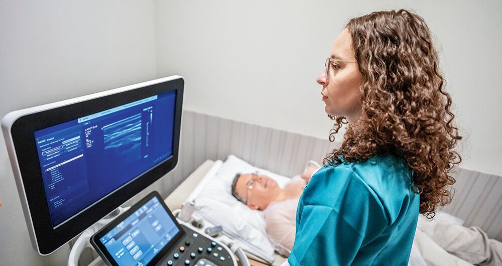 El documento de cerca de 300 páginas y que actualizaba las tarifas de más de 9.000 procedimientos (6.000 de ellos incorporados por primera vez), según varios gremios fue construido a espaldas del personal de la salud.