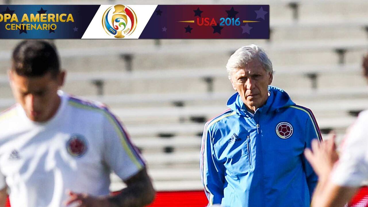 James Rodríguez y José Pékerman en entrenamiento.