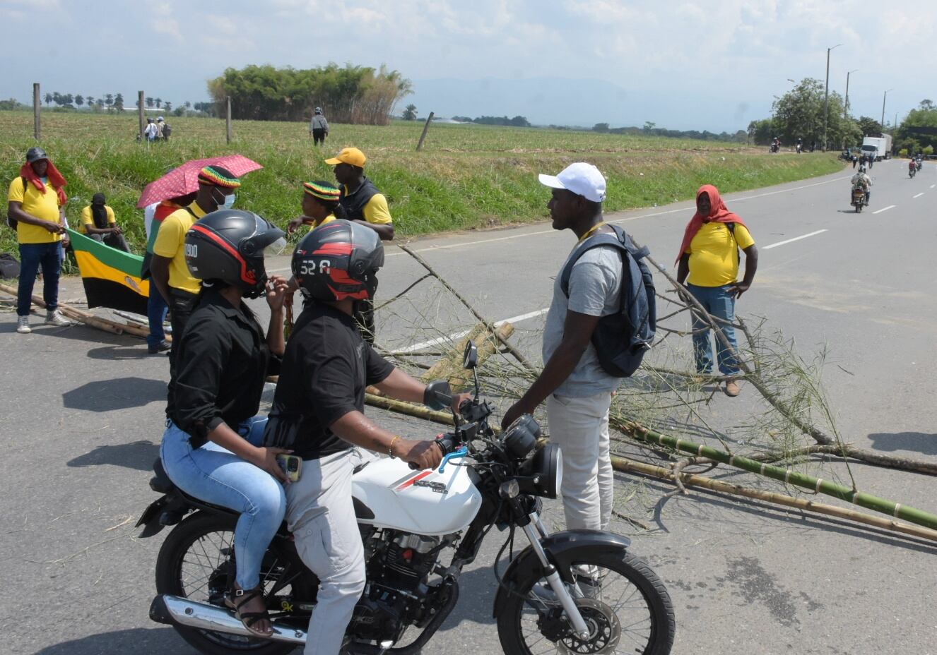 Bloqueo Peaje Villa Rica por parte de las Comunidades Afros del Norte del Cauca. Fotos  Aymer Alvarez / El pais.