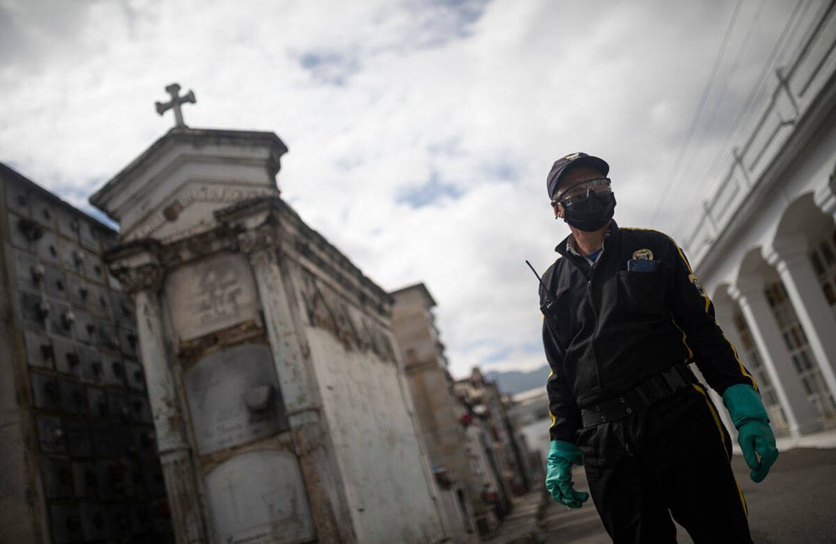 Los contenedores están iluminados con tomas dispuestas para el equipo de desinfección y de ozonización. Foto: Esteban Vega/SEMANA