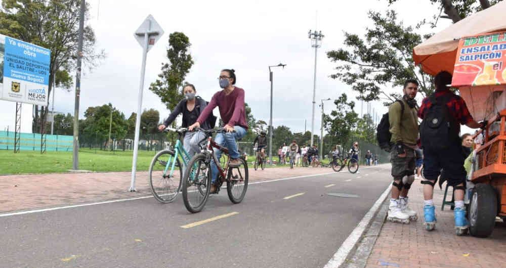 El servicio de los baños públicos será controlado por personal de aseo y mantenimiento, solo ingresará una persona a la vez. Foto: Alexandra Ruiz/SEMANA