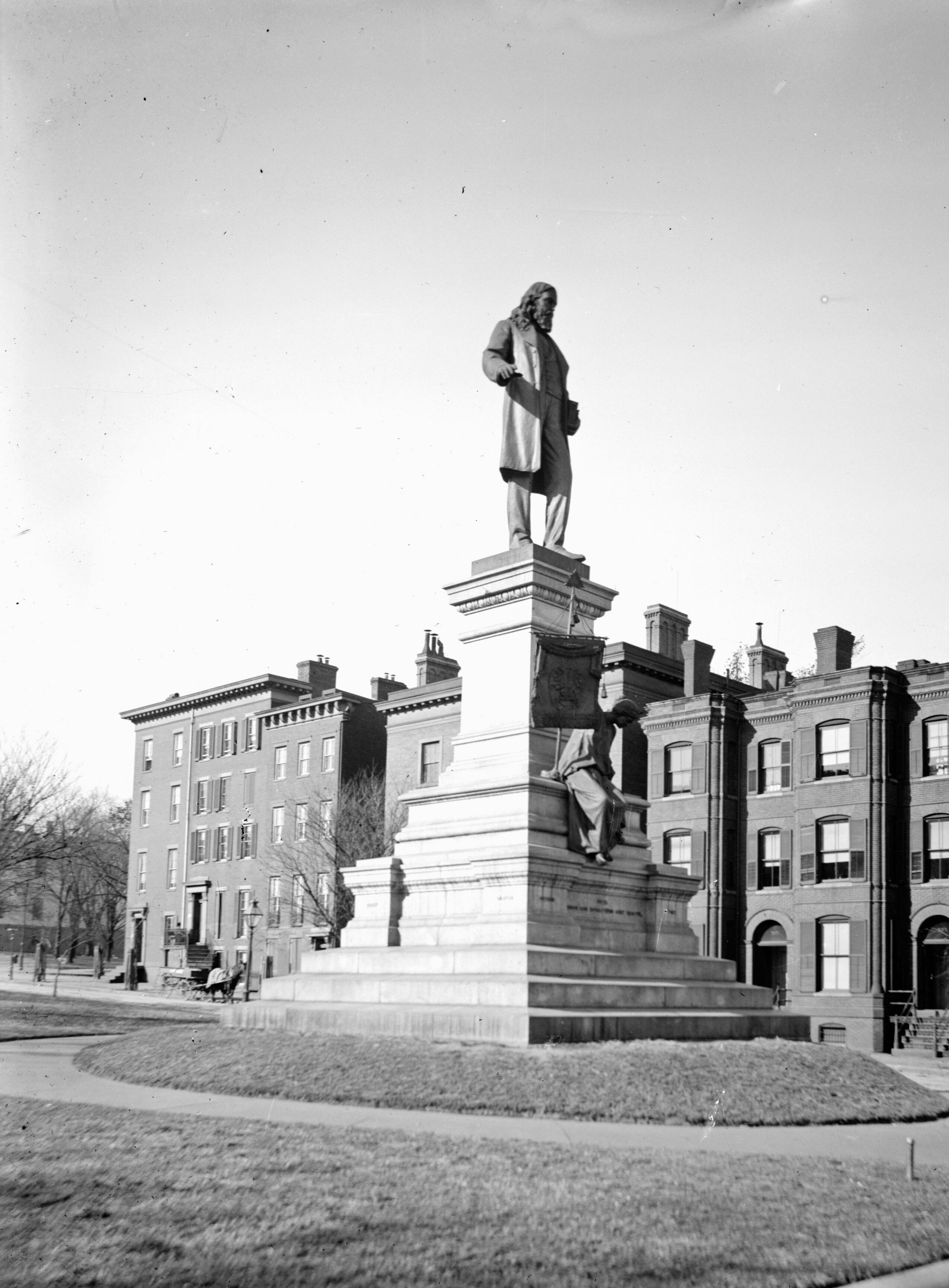 Albert Pike statue ca. between 1909 and 1919. (Photo by: HUM Images/Universal Images Group via Getty Images)