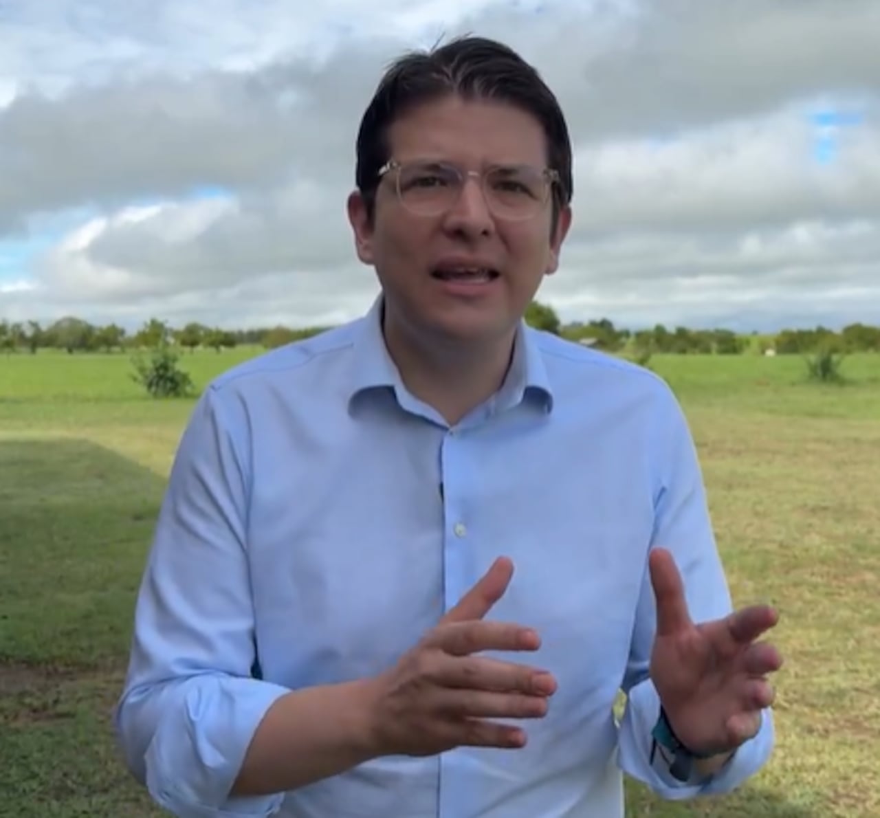 Miguel Uribe Turbay estaba en contra de la consulta popular.