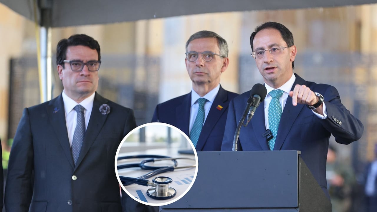 El vicepresidente José Manuel Restrepo y ministros del Gobierno presentaron la Ley de Rescate Económico.
