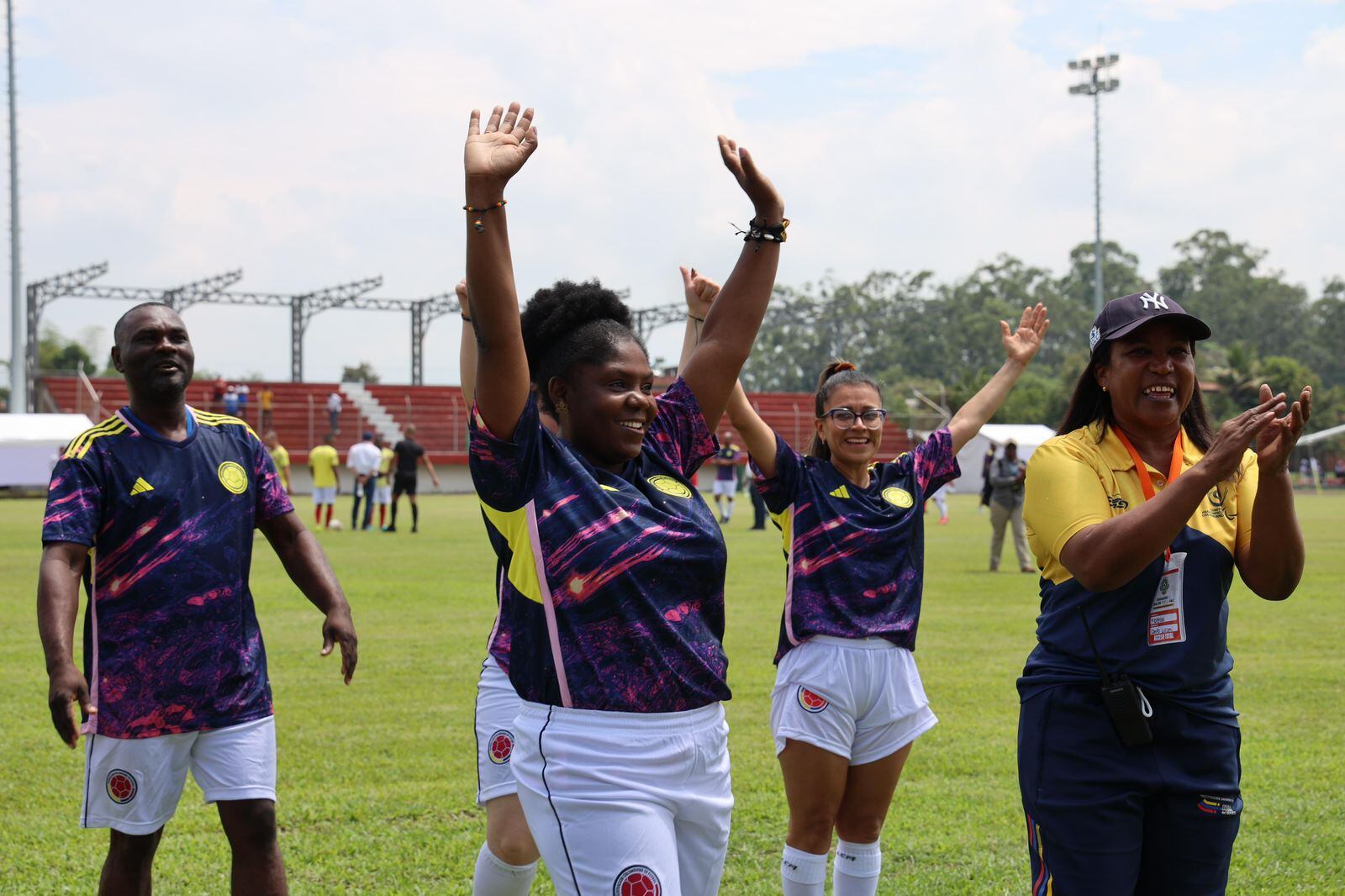 Francia Márquez inauguró el al Torneo ‘Rodamos el Balón por la Paz’ en el norte del Cauca