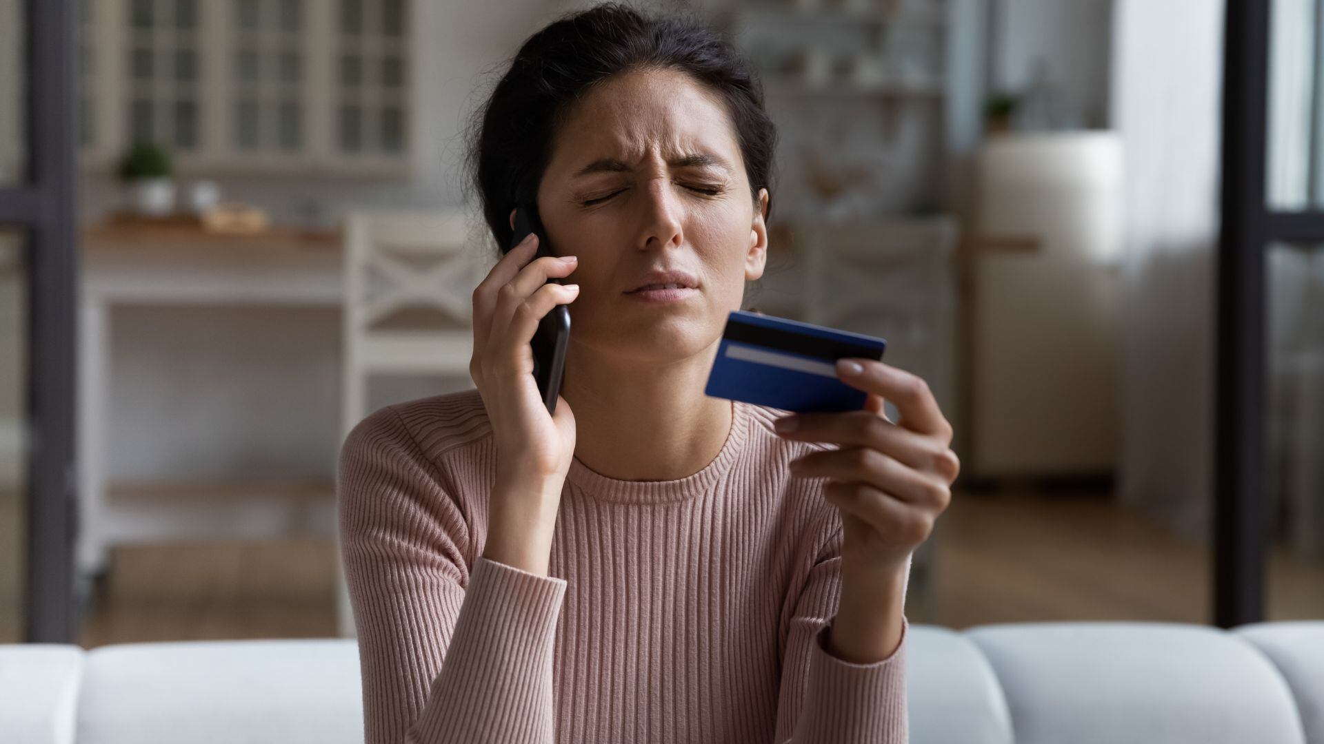 Las llamadas telefónicas son las modalidad de estafa mas común que usan los delincuentes.