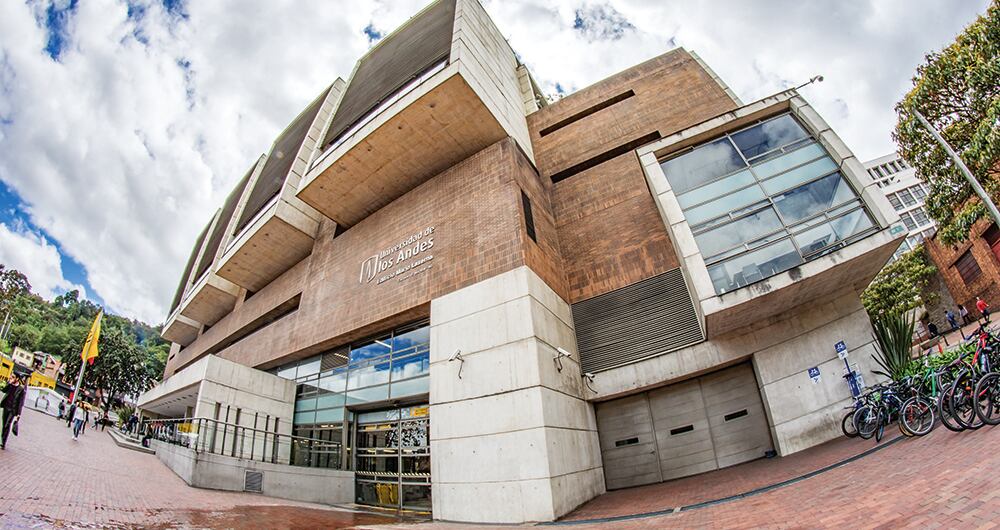   La Universidad de los Andes es una de las más prestigiosas del país. Johan Sebastián había ingresado mediante las becas que entregaba el programa Generación E.