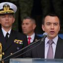 El presidente de Ecuador, Daniel Noboa, en una ceremonia de entrega de equipamiento a la policía en la academia policial Gral. Alberto Enríquez Gallo.