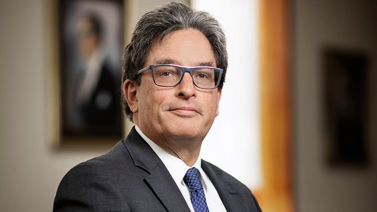 Alberto carrasquillaMinistro de Hacienda