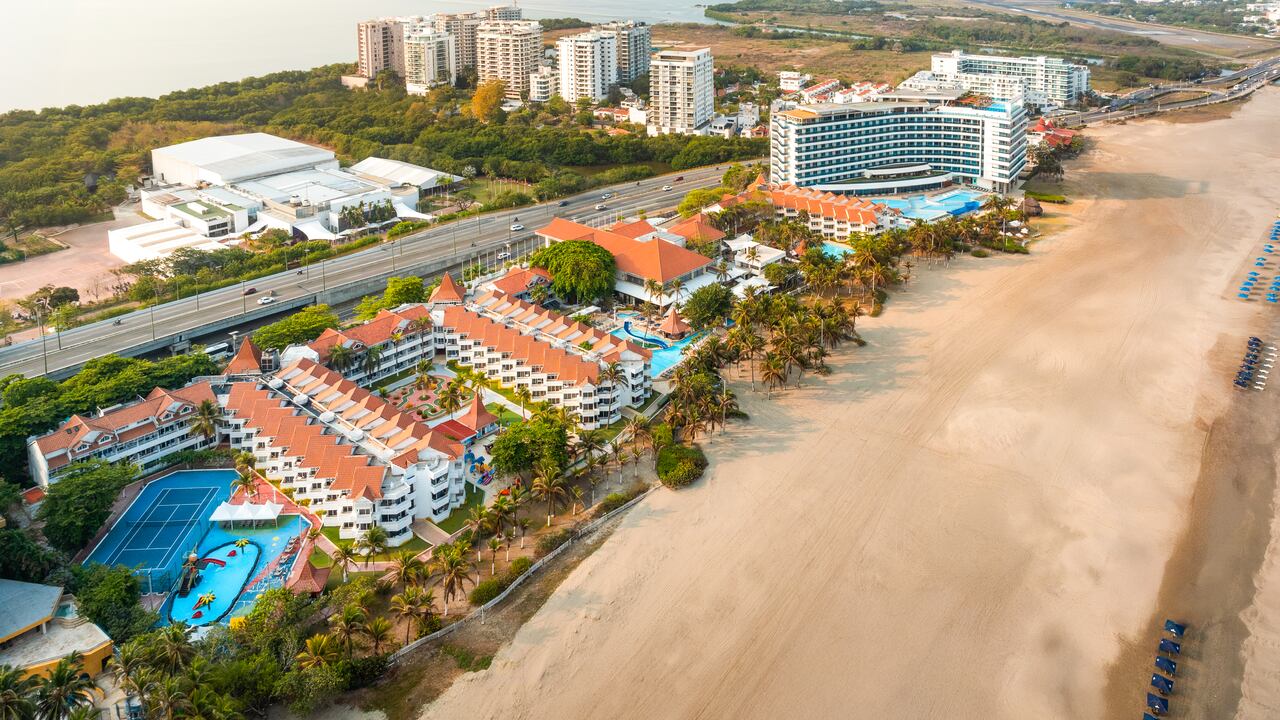 El Hotel Las Américas fue seleccionado como una de las 10 mejores empresas para trabajar en el país.