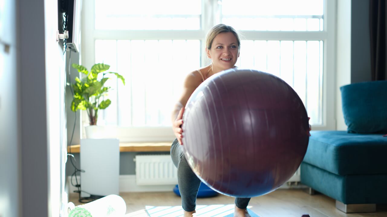 Realizar ejercicio por 30 minutos al día puede tener grandes beneficios a nivel físico y mental.