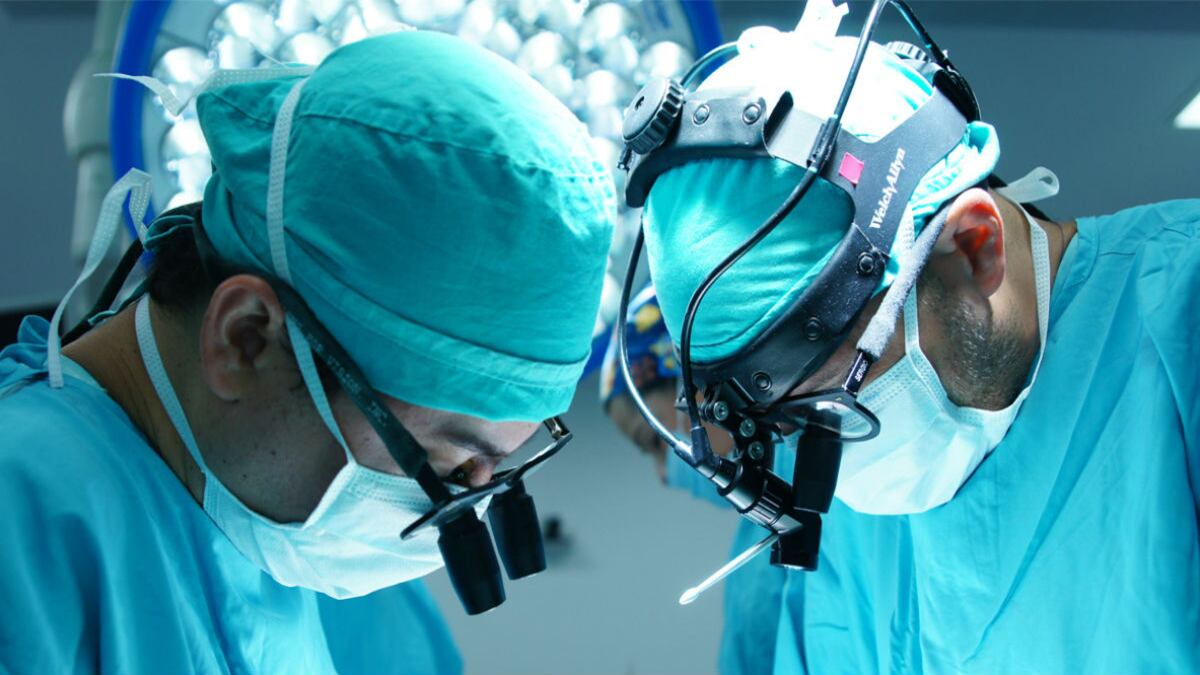 Dr. Sergio Franco, Cirujano Cardiovascular de Centros Especializados de San Vicente Fundación.
