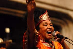 Después de una larga carrera en el mundo artístico y cultural del Caribe Colombiano, Totó La Momposina se despide de los escenarios.