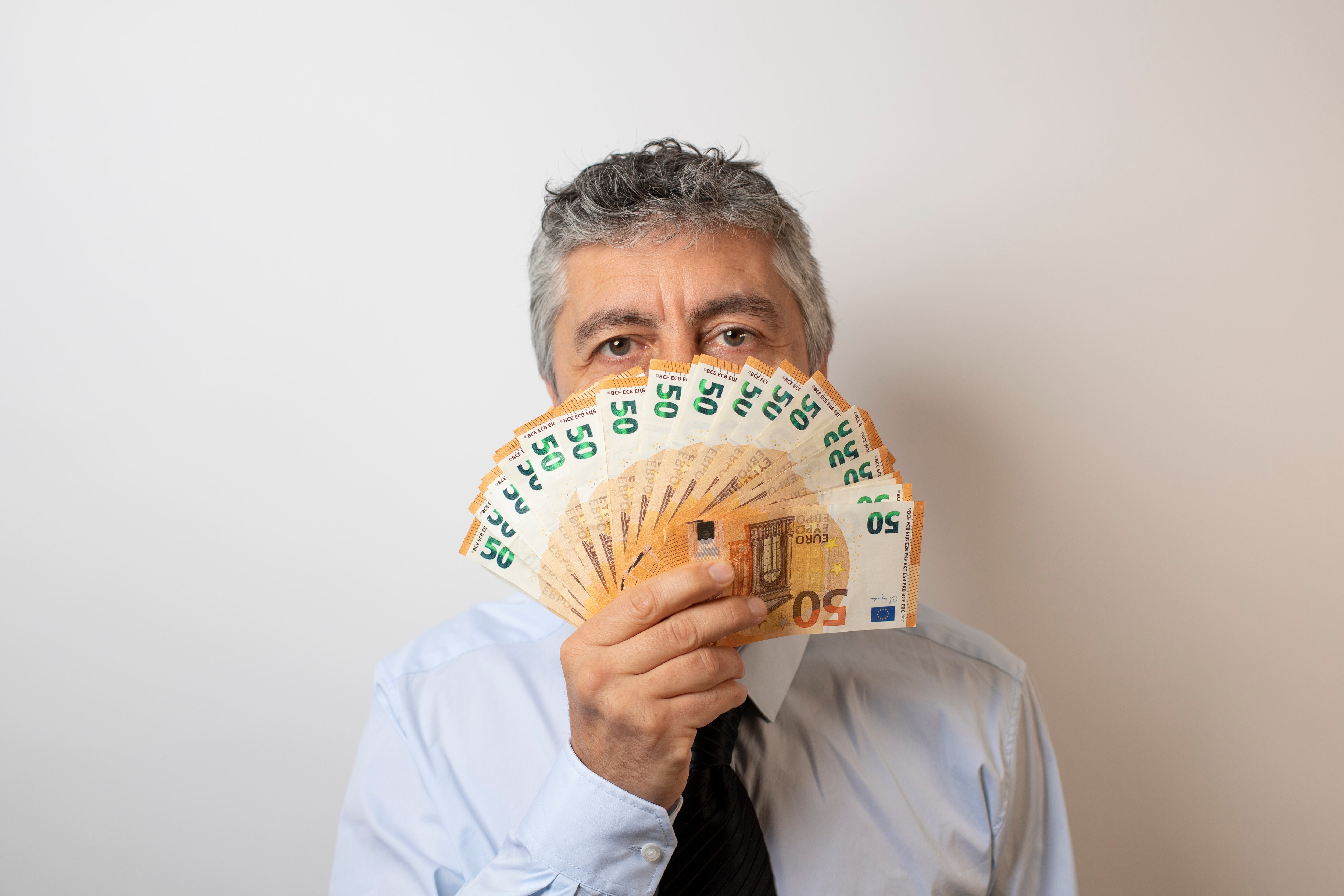 Al ahorrar para la vejez, una persona tiene la posibilidad de elegir el tipo de vida que quiere llevar.