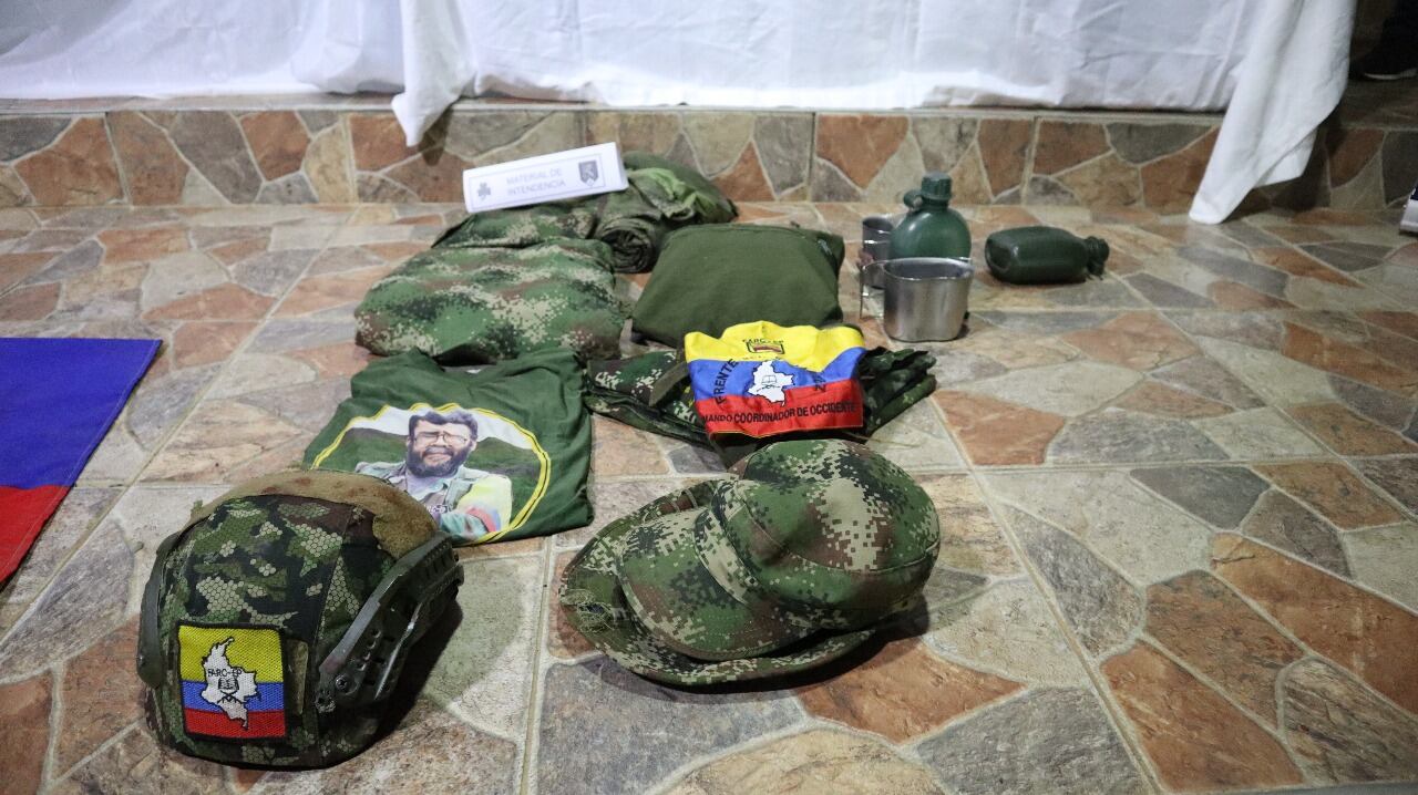 Munición incautada por el Ejército Nacional a la Disidencia Jaime Martínez de las Farc, en Jamundí, Valle del Cauca.