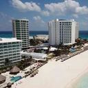 Tras una discusión, en un resort de Cancún, dos personas murieron y una resulto herida.