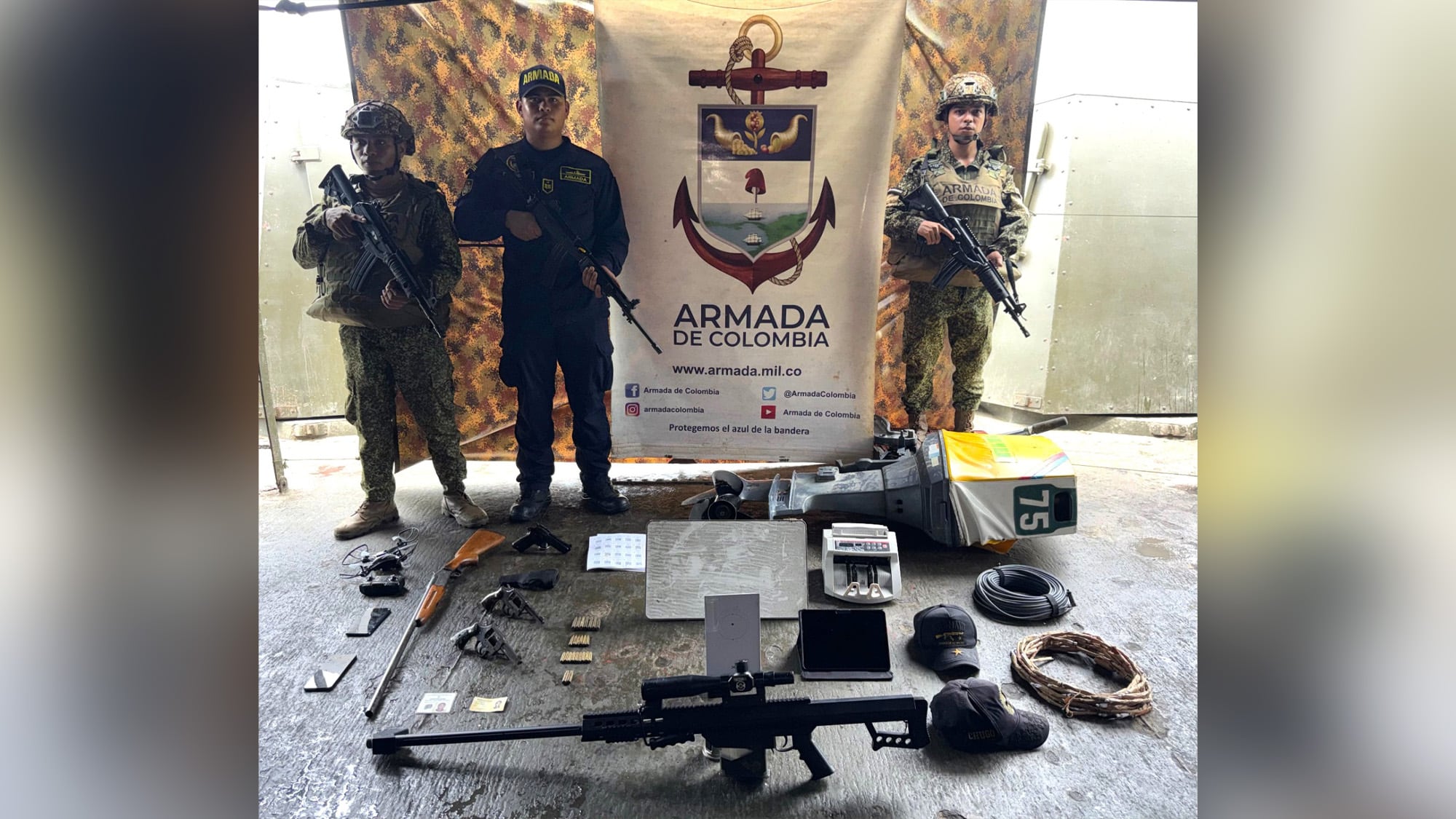 Elementos decomisados por la Armada a las disidencias de Mordisco en el Cauca.