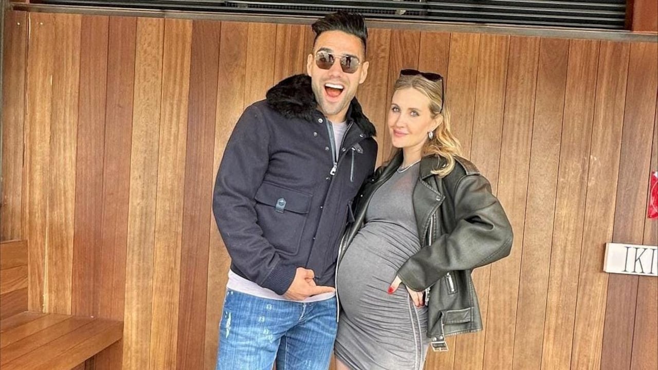 Ambos han formado una cuantiosa familia, pues actualmente tienen cuatro hijos (un niño y tres niñas) y esperan uno más, es decir, en estos momentos la cantante argentina se encuentra en embarazo.