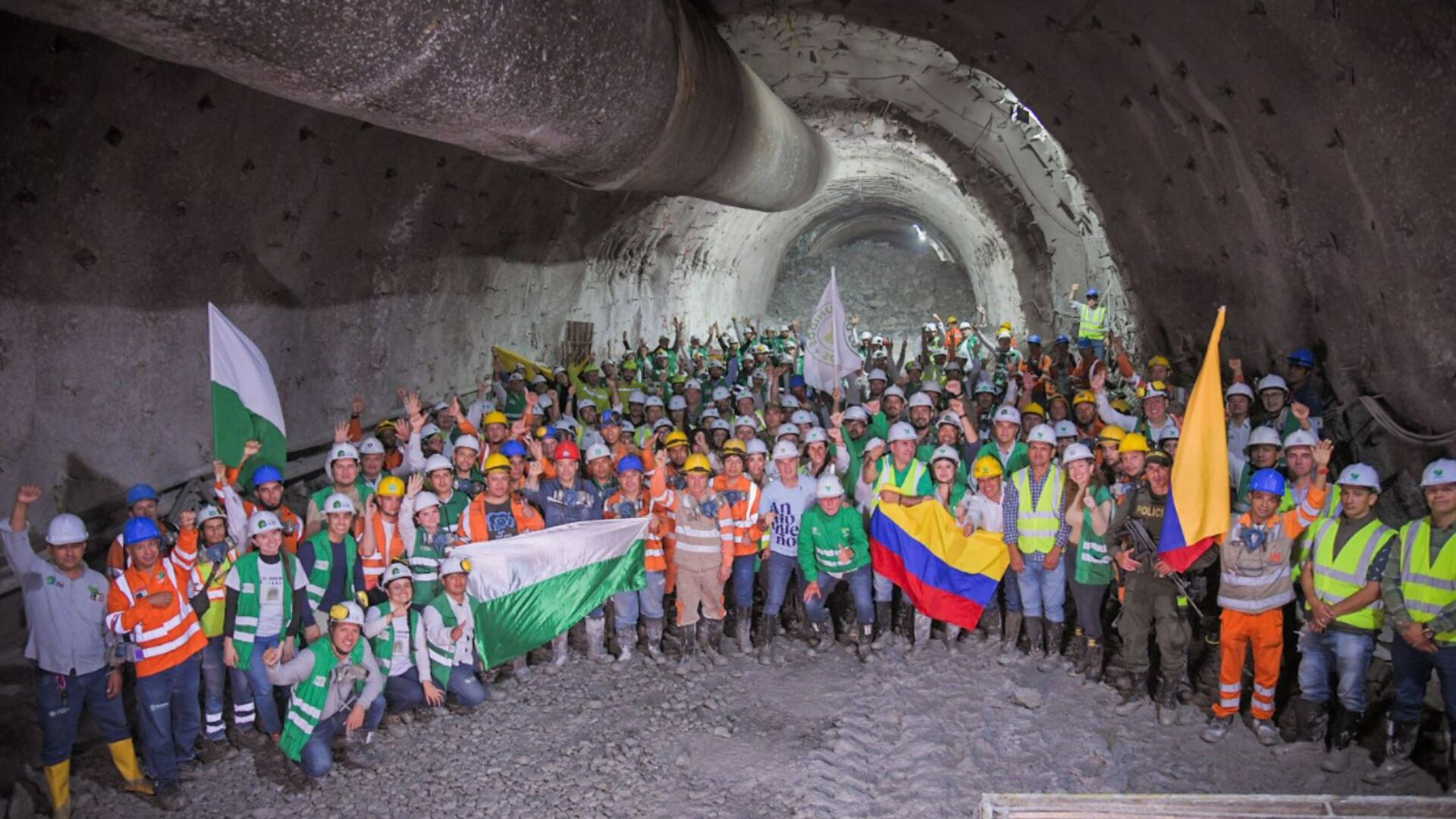 Culmina excavación del túnel más largo de Colombia.