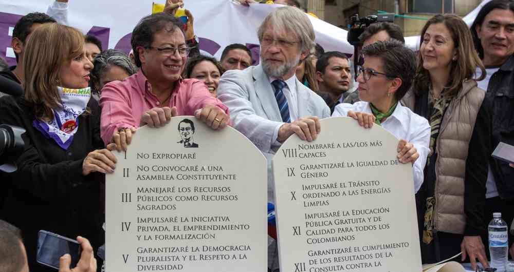 Mandamientos Petro y Mockus