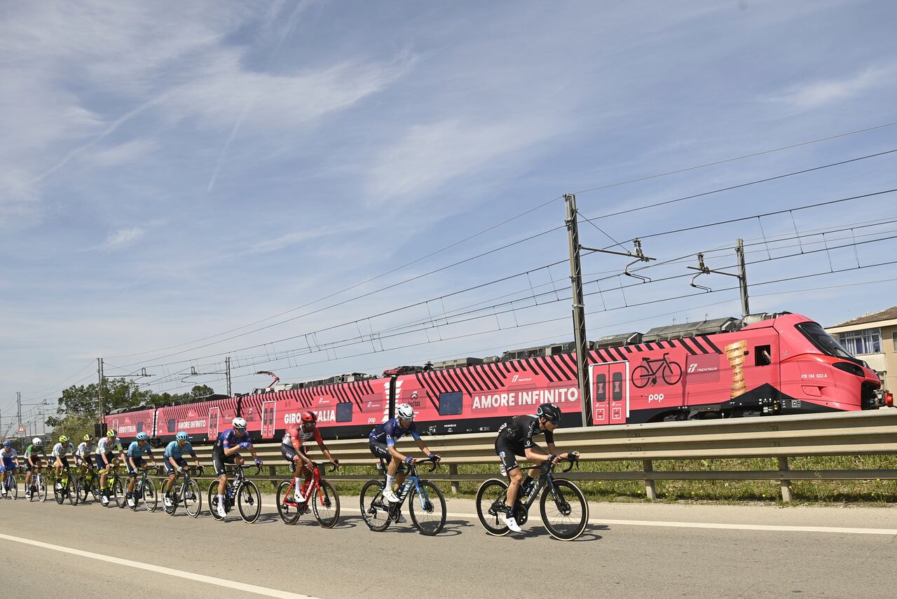The pack pedals during the second stage of the Tour of Italy cycling race, from Teramo to San Salvo, in Teramo, Italy, Sunday, May 7, 2023. (Fabio Ferrari /LaPresse via AP)