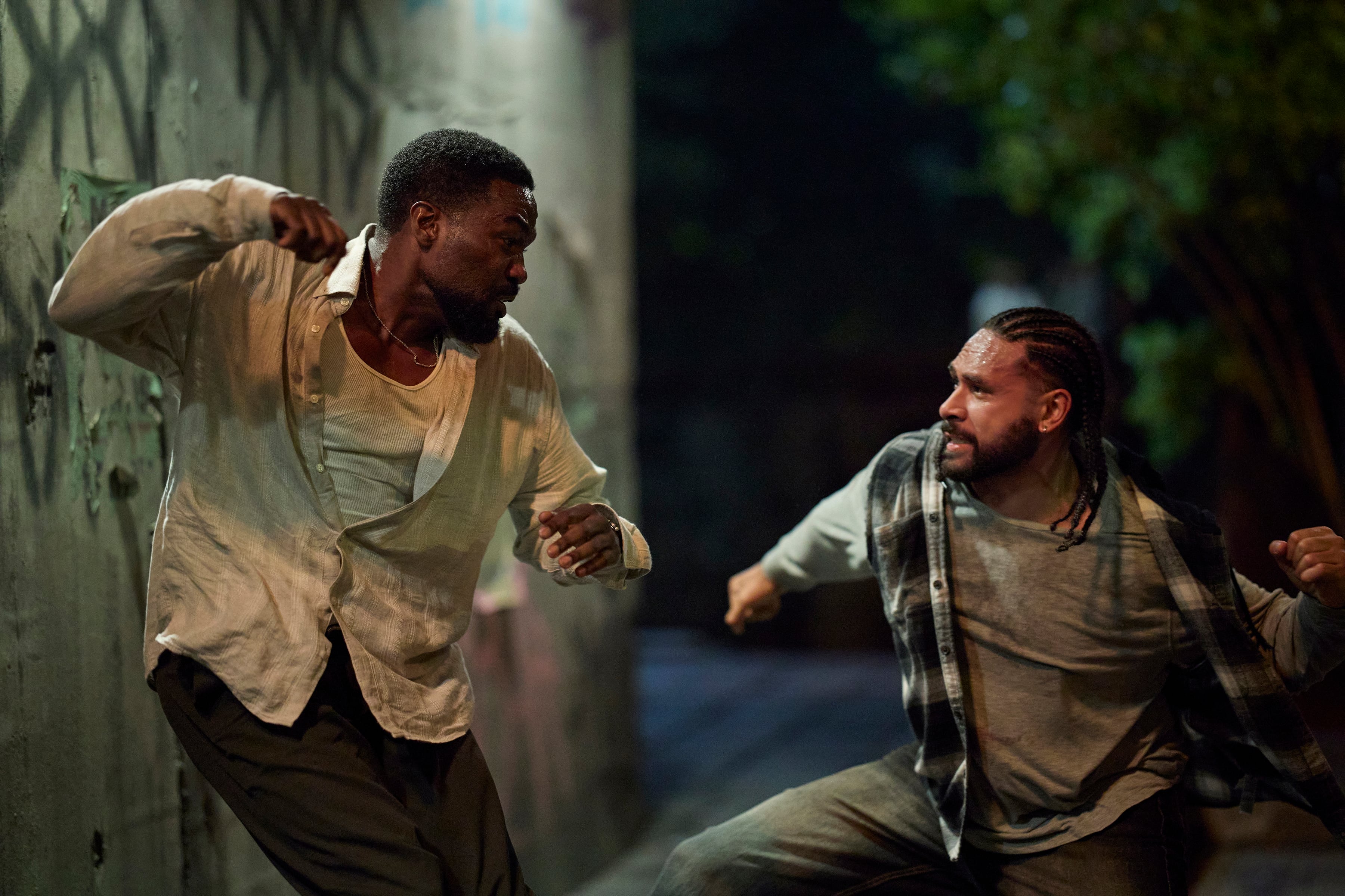 la plataforma estrenó el 30 de abril de 2026 la serie Hombre en llamas (Man on Fire), una reinterpretación contemporánea del thriller que en 2004 protagonizó Denzel Washington