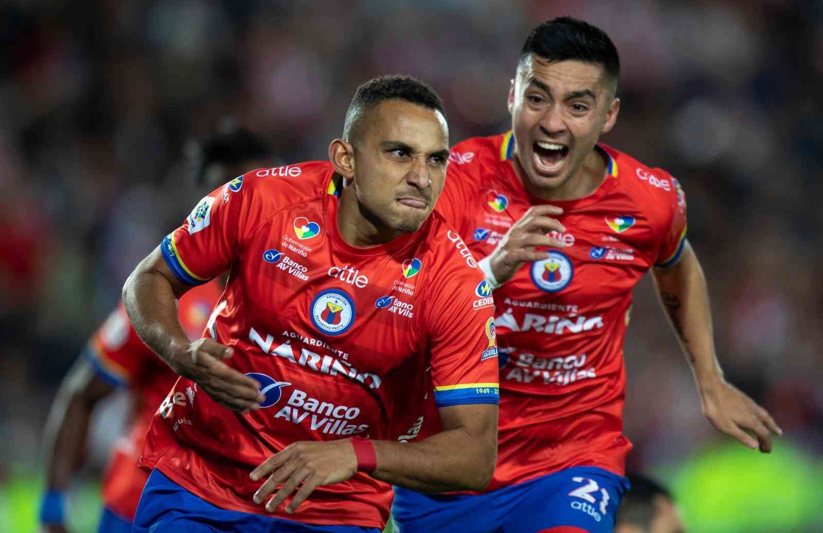 Ray Vanegas y Carlos Hidalgo, jugadores del Deportivo Pasto
