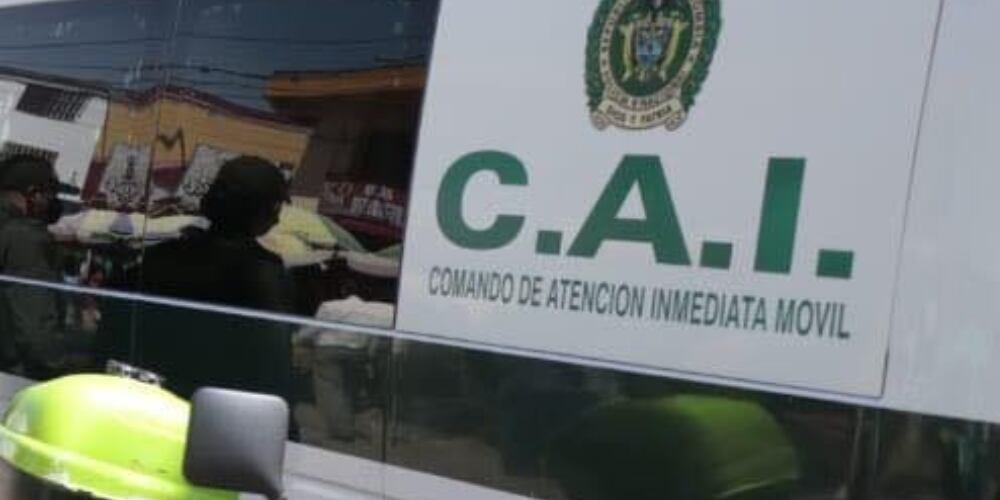 Los dos habitantes de calle fallecieron en el interior de una patrulla de la Policía.