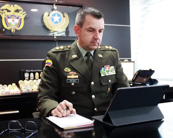 Brigadier General
José Luis Ramírez Hinestroza
Director