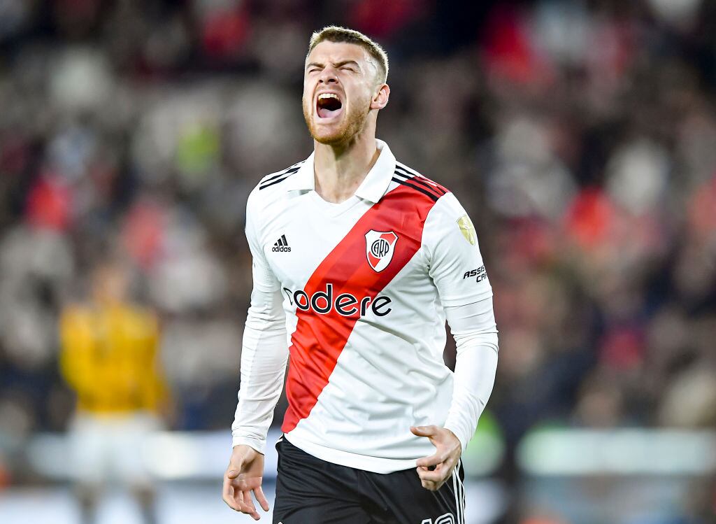 Lucas Beltrán, jugador de River, festejando el gol de Rodrigo Aliendro