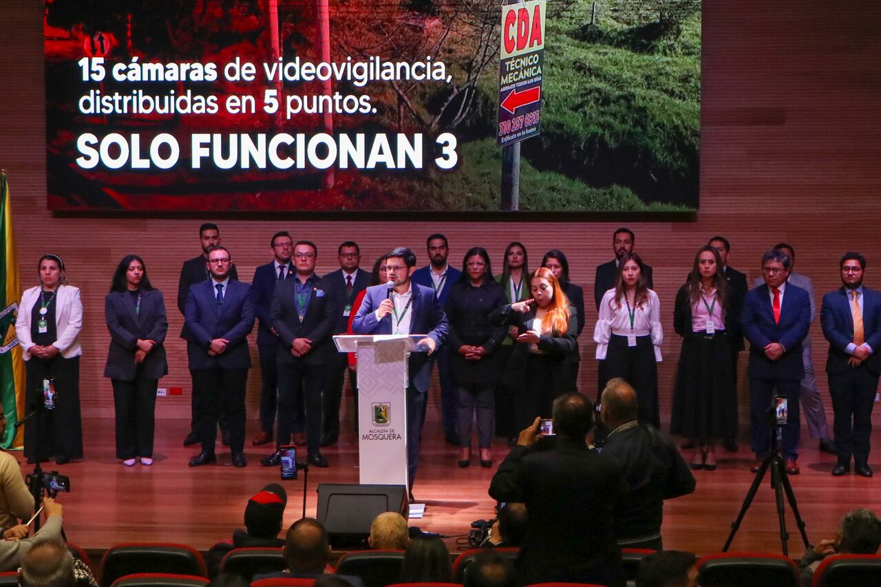 El alcalde de Mosquera, Nelson Parra, denunció presuntas irregularidades en la compra de cámaras de videovigilancia.