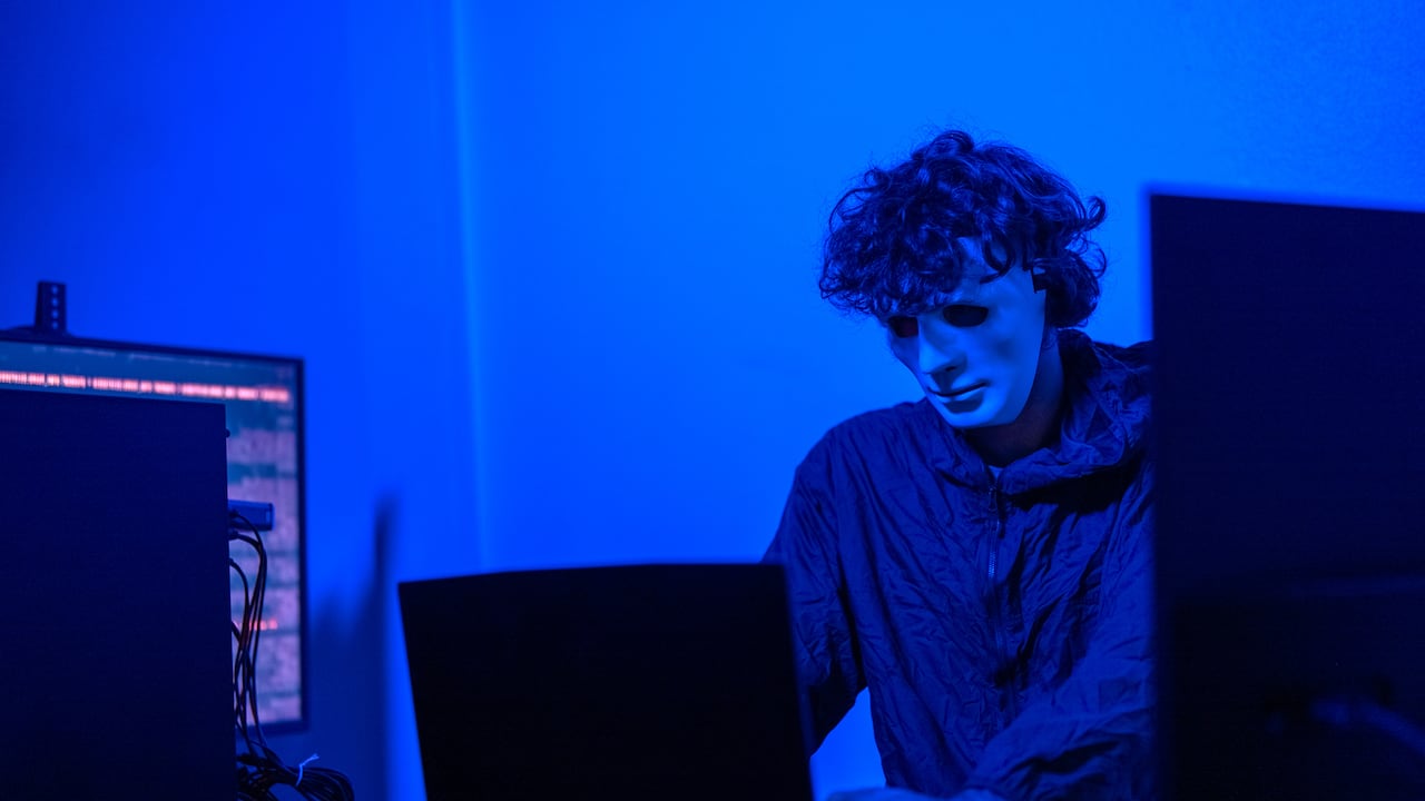 La lentitud repentina del equipo no siempre se debe al uso diario o a la edad del sistema.