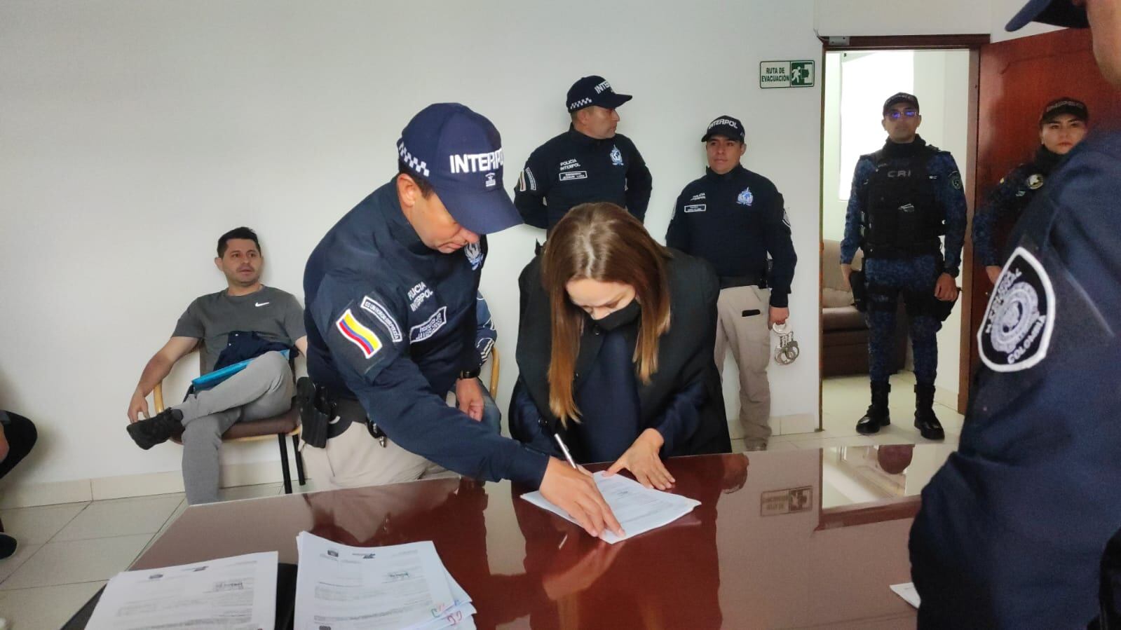 Extradición de Nancy González, empresaria de modas hacia los Estados Unidos.