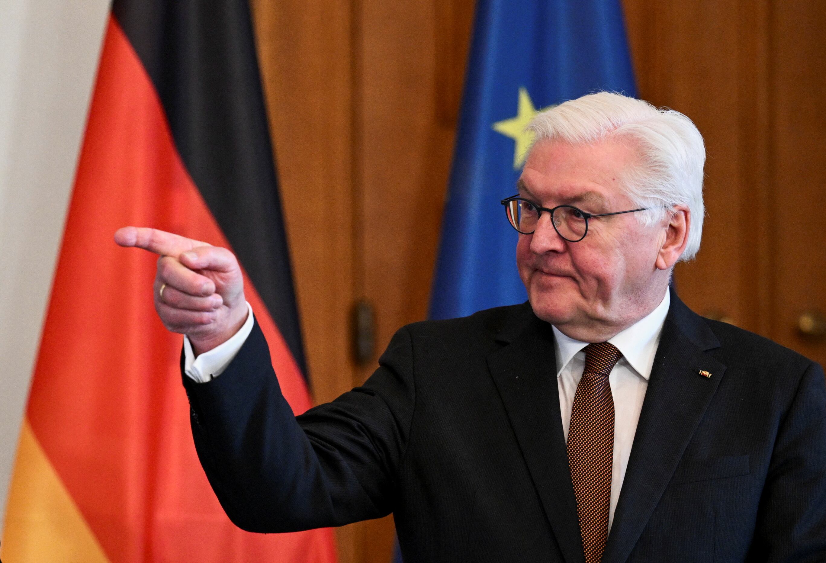 La Presidencia alemana ha valorado también la elección de Francia y Alemania como "un importante gesto europeo" por parte el rey.