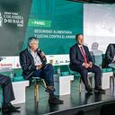 De izquierda a derecha, Julio de la Rue, periodista; Jorge González, director del DNP; Héctor Olimpo Espinosa, gobernador de Sucre; Alan Jorge Bojanic, exrepresentante de la FAO; Jeffrey Fajardo, presidente de Porkcolombia, y Rafael Hernández, gerente de Fedearroz.