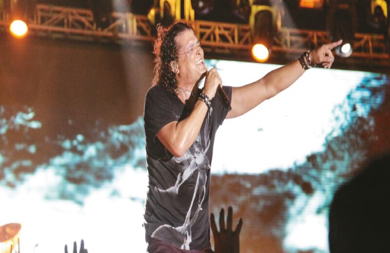 Carlos Vives.