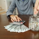 Tener ahorros proporciona una red de seguridad en caso de emergencias inesperadas.