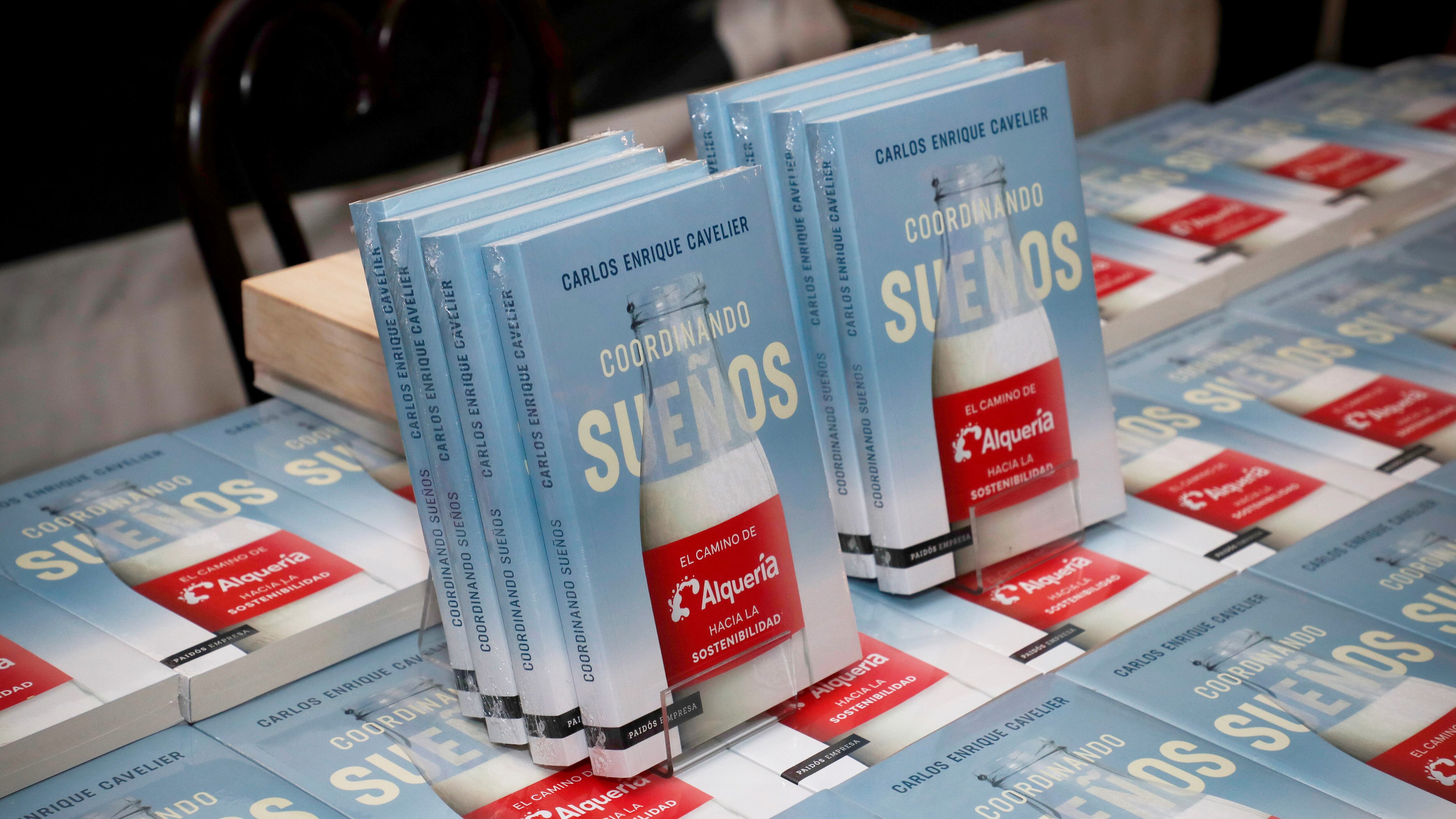 Presentación del libro "Coordinando Sueños", de Carlos Enrique Cavelier  con Fernando Carrillo Flórez