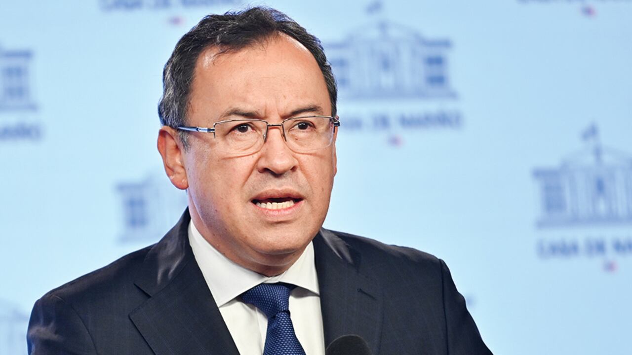 Alfonso Prada, exministro del Interior y embajador en Francia