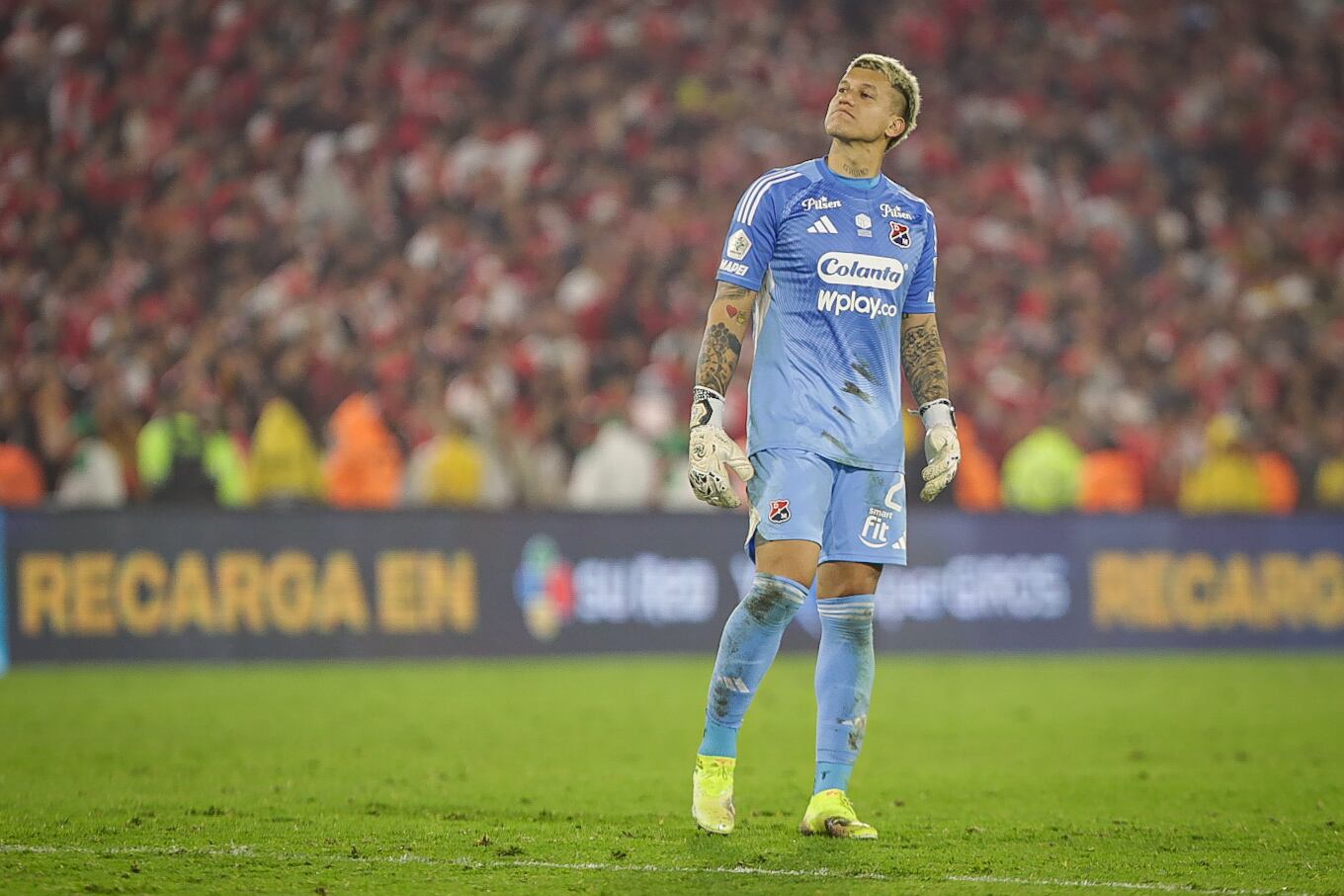 Bogotá. Junio 24 de 2025. Independiente Santa Fe enfrenta a Independiente Medellín, por encuentro válido de la Liga BetPlay I 2025 de final de ida, en el Estadio Nemesio Camacho El Campín. (Colprensa - Cristian Bayona).