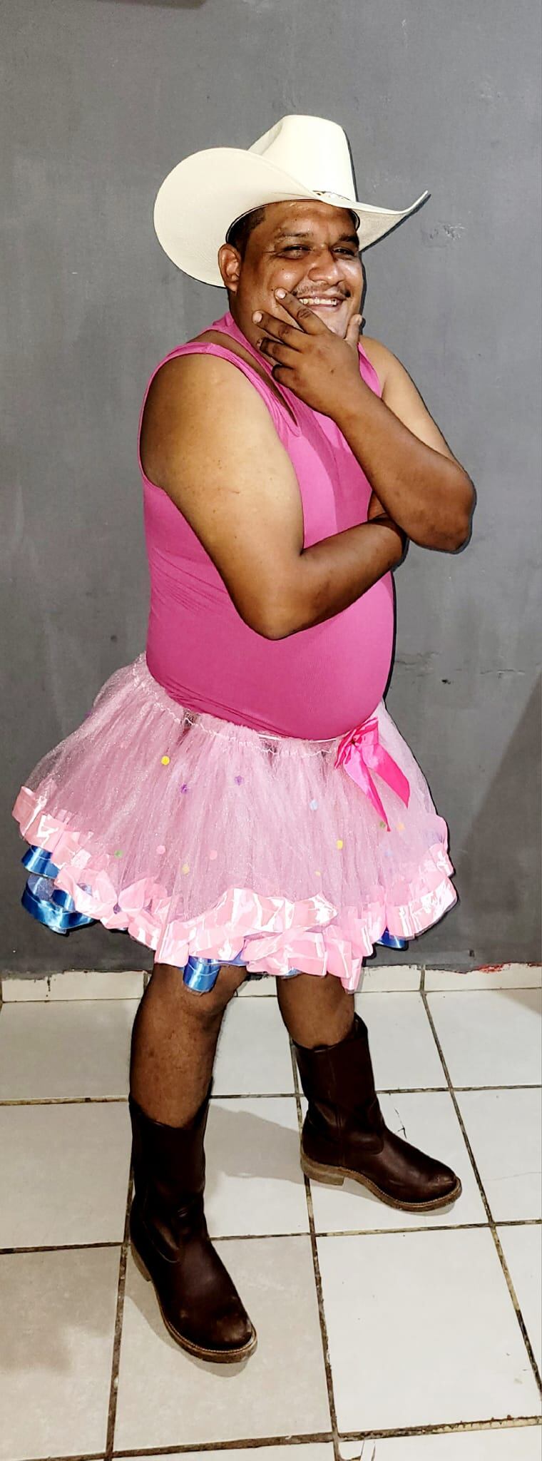 El hombre quiso llevar la idea de su hija más allá y por eso decidió utilizar esas prendas.