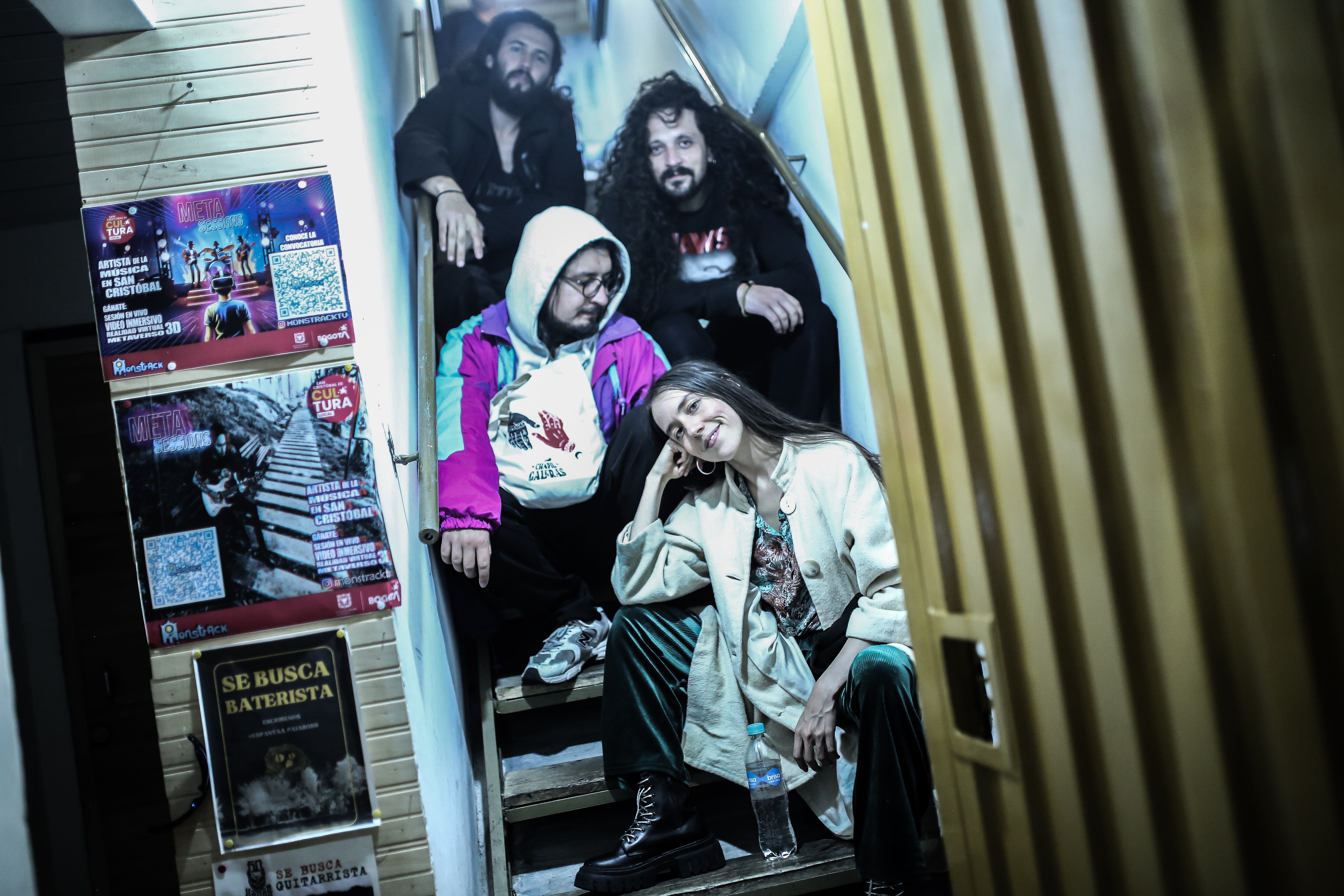 Postales de un ensayo de BUHA 2030, un día de marzo, mientras preparan su concierto en el Festival Estéreo Picnic...