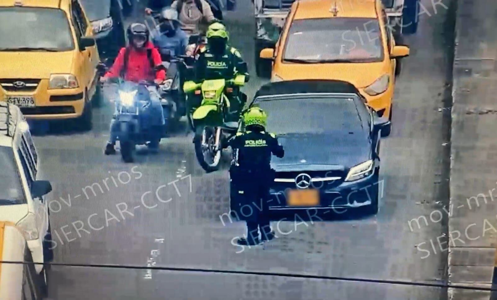 Identifican y denuncian a participantes de caravana convocada por cantante en Medellín