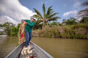La pesca artesanal en el río Magdalena involucra a más de 30.000 pescadores.