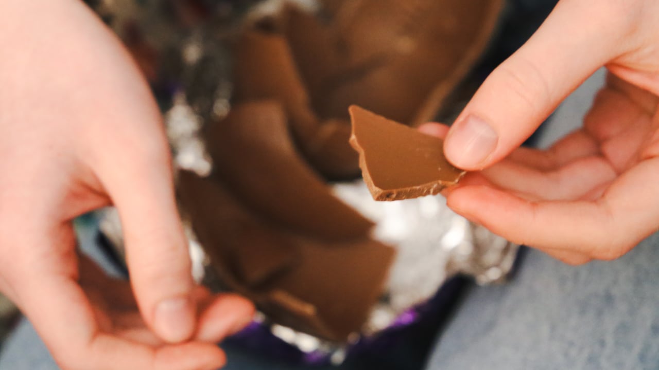 La joven sufrió un derrame minutos después de haber comido el dulce.