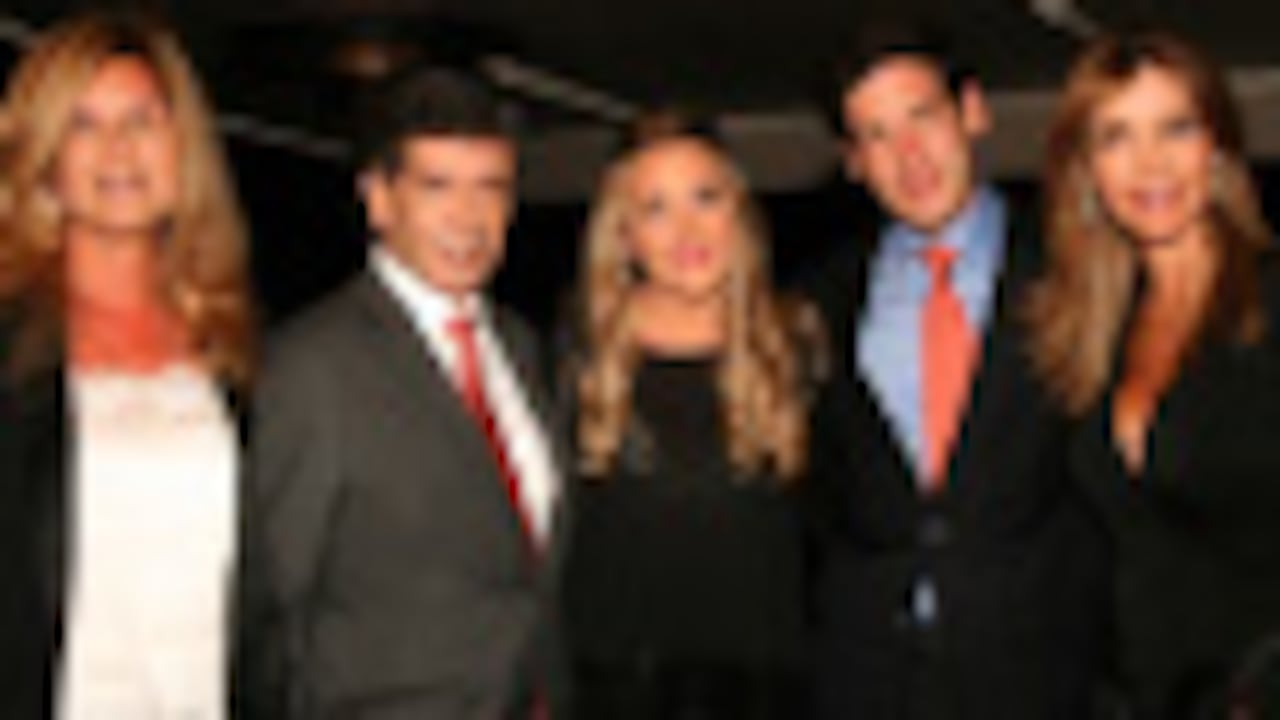 Claudia de Francisco, Rafael Pardo, Laura Pardo, Alfonso Otoya y Tana Valencia.