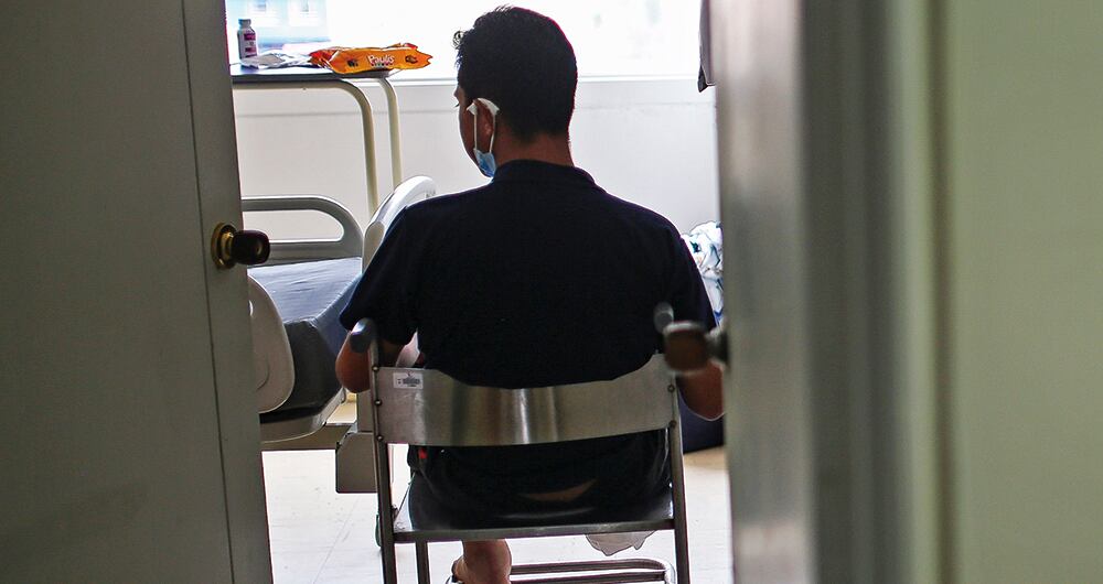 Cuando los niveles altos de azúcar en sangre dañan poco a poco y para siempre los nervios y vasos sanguíneos de los pies, no quede más remedio que amputar la extremidad.