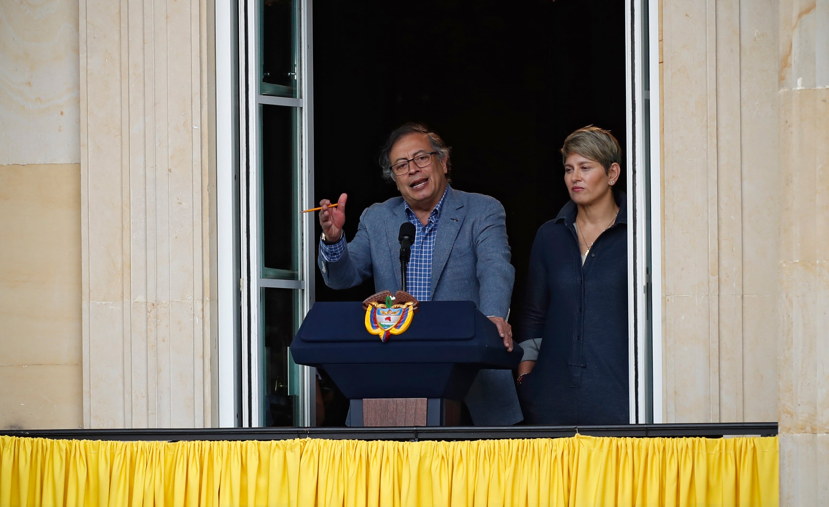 Presidente de la República Gustavo Petro convocó al pueblo el dia de los trabajadores a marchas y que lo acompañaran al discurso  desde el balcón de la Casa de Nariño
gestos
Bogota  mayo 1 del 2023
Foto Guillermo Torres Reina / Semana