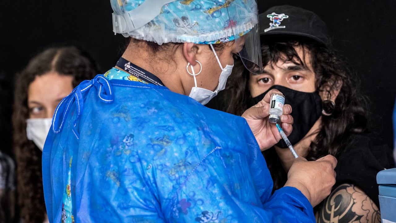 Hasta el momento el país cuenta con la tercer dosis de refuerzo. Foto: Juan Carlos Sierra